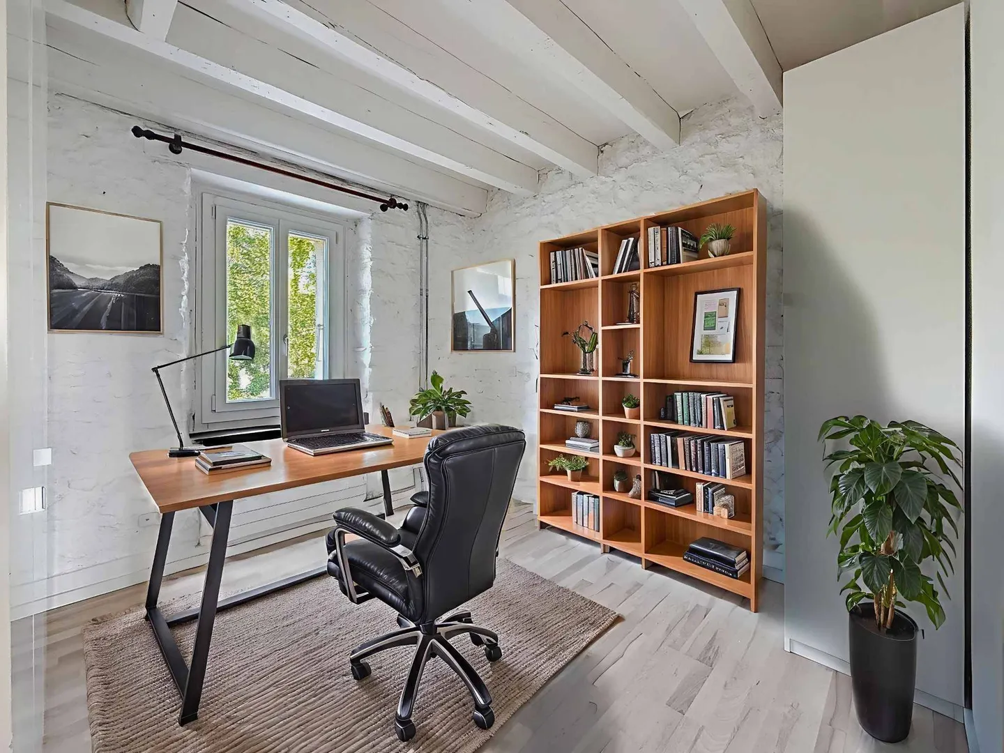 Charming 5-Bedroom Villa - Photo 5 of 13