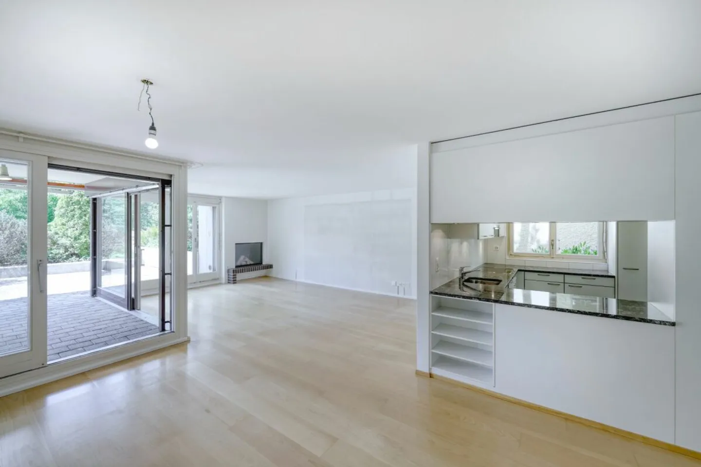 4.5-Room Terrace House in Green with Renovation Potential - Photo 12 of 17