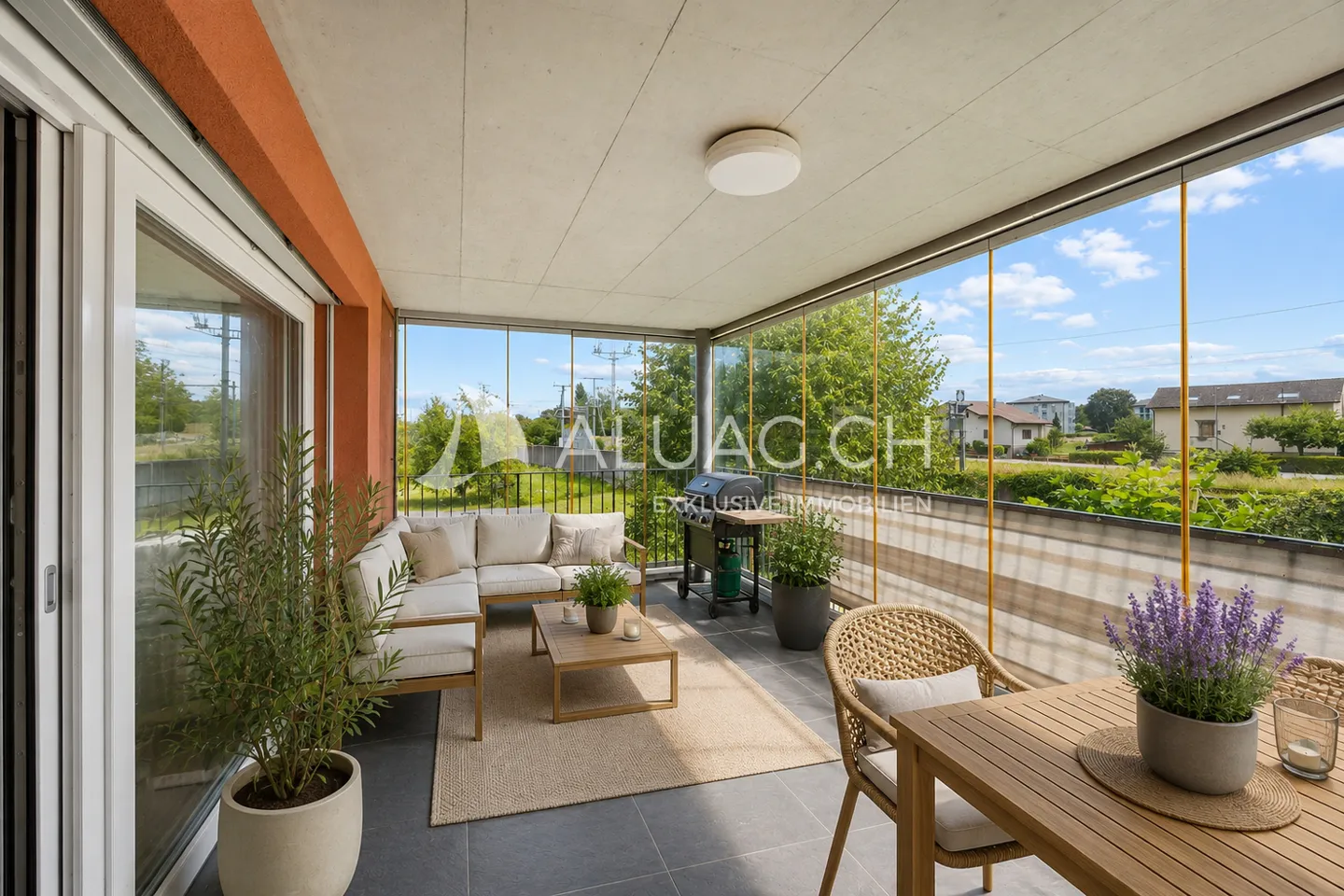 APPARTEMENT MODERNE AVEC JARDIN D'HIVER - Photo 1 sur 9