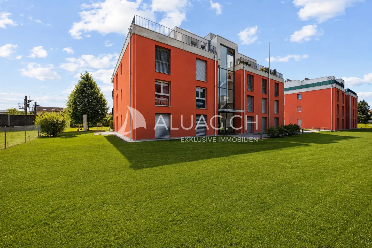 APPARTEMENT MODERNE AVEC JARDIN D'HIVER - Photo 8 sur 9