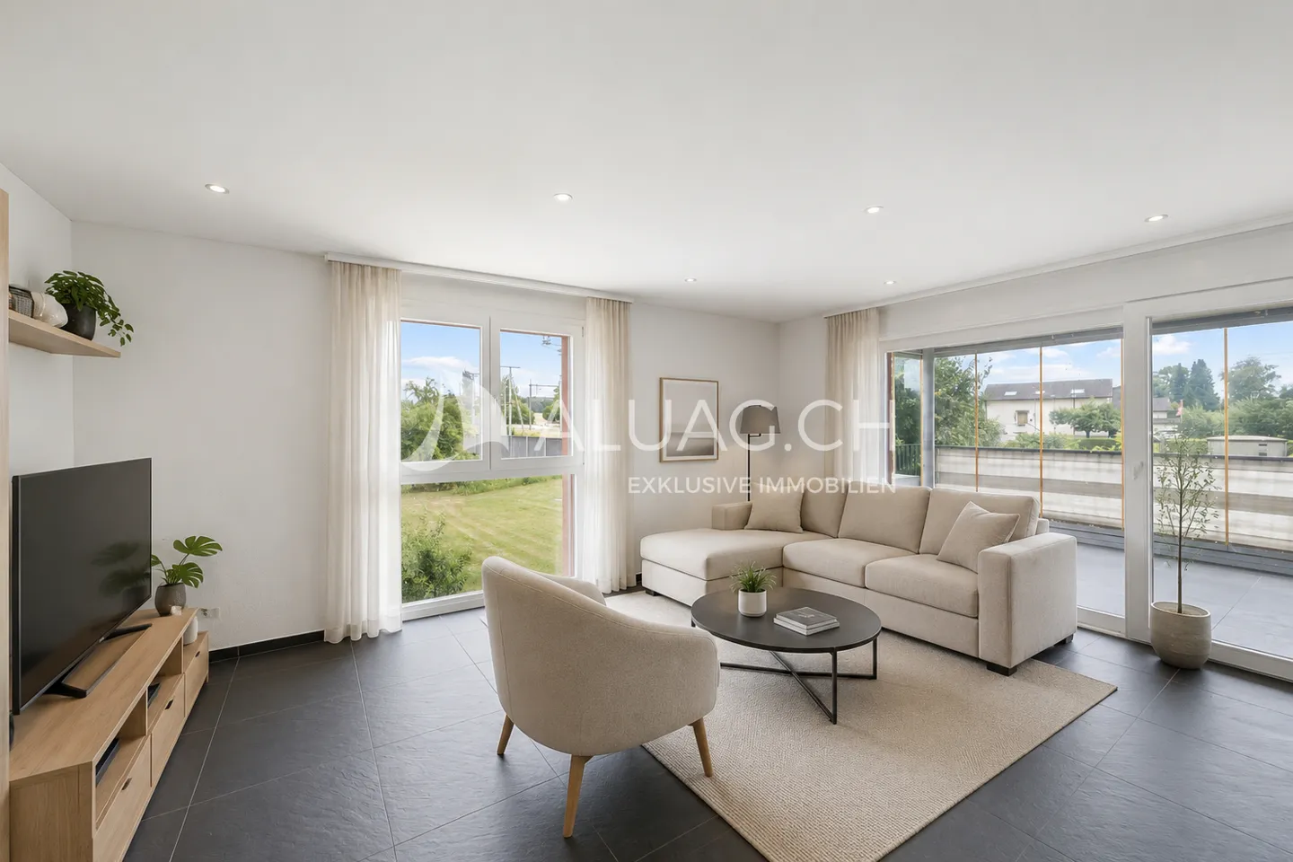 APPARTEMENT MODERNE AVEC JARDIN D'HIVER - Photo 5 sur 9