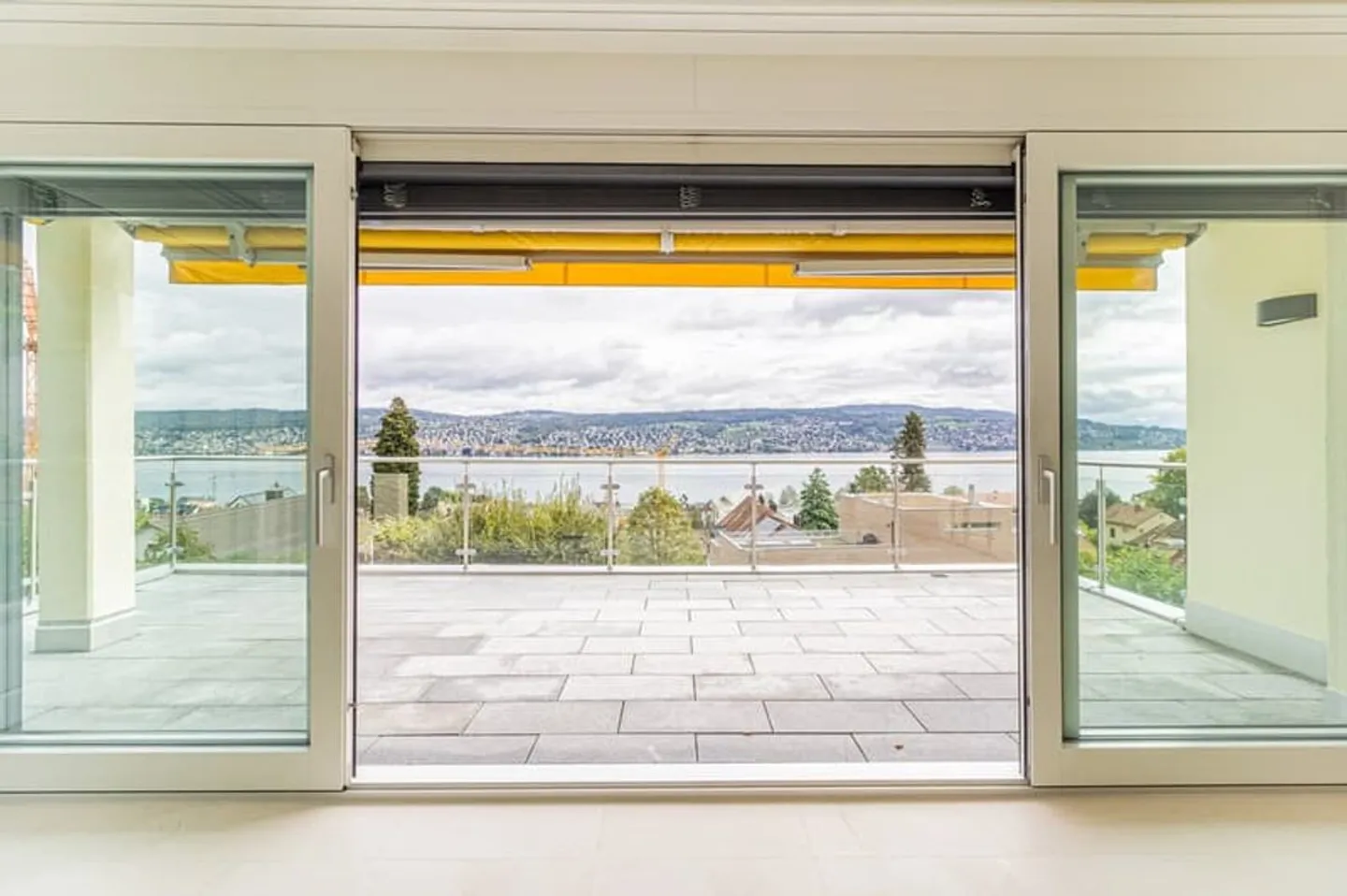 Apartment for rent - Photo 4 of 9