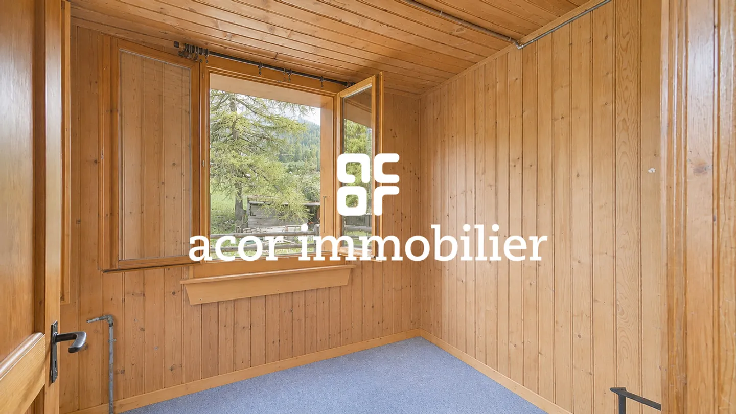 Chalet di carattere da reinventare in un contesto alpino eccezionale - Foto 3 di 10