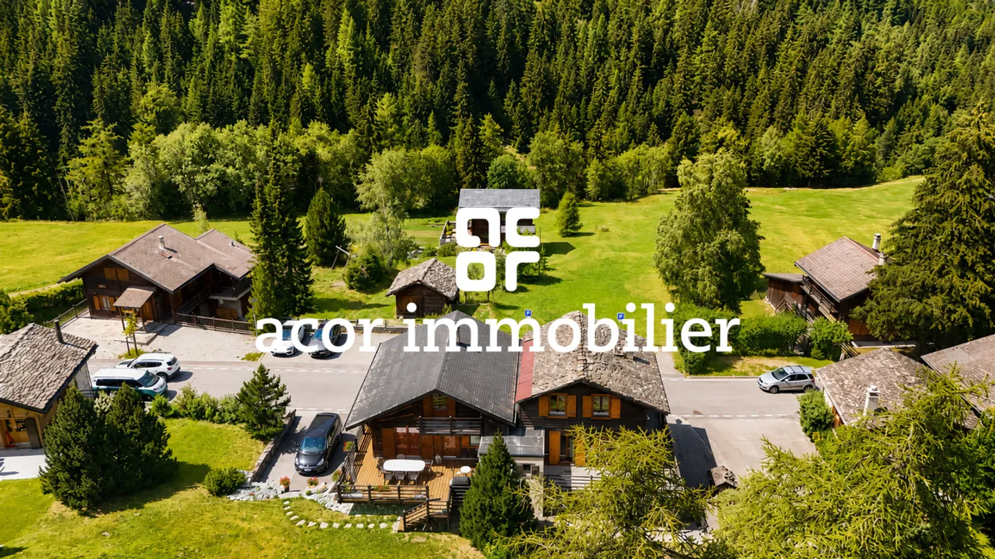 Chalet di carattere da reinventare in un contesto alpino eccezionale - Foto 8 di 10