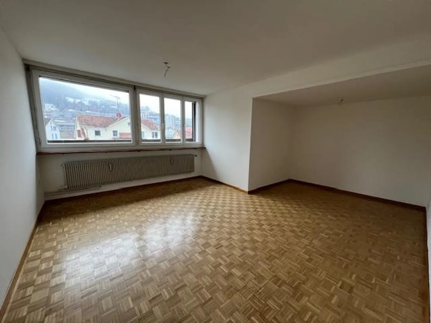 Kurz entschlossen? Preiswerte 4-Zimmerwohnung im Westen der Stadt - Foto 5 von 9