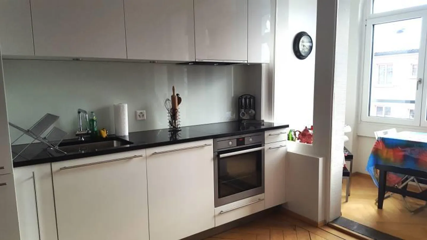 Charmante appartement 2 pièces - Photo 3 sur 6