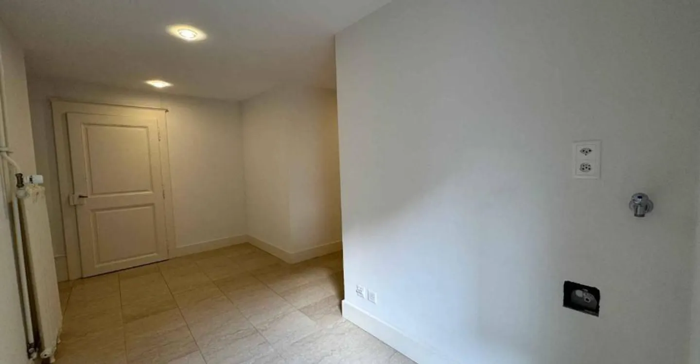 Magnificent 2.5-room apartment with lake view - 85m2 - Photo 6 of 10