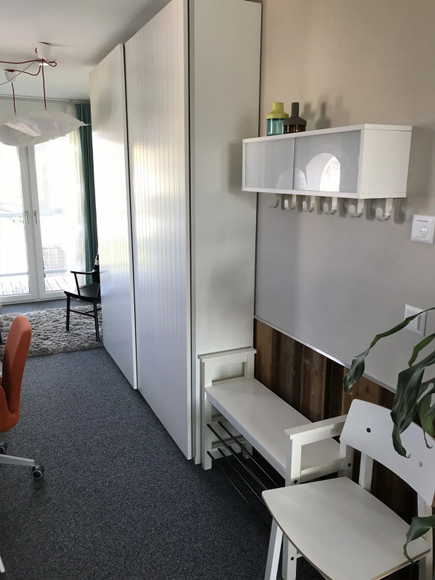 Fully equipped and furnished penthouse apartment near the train station - Photo 13 of 13