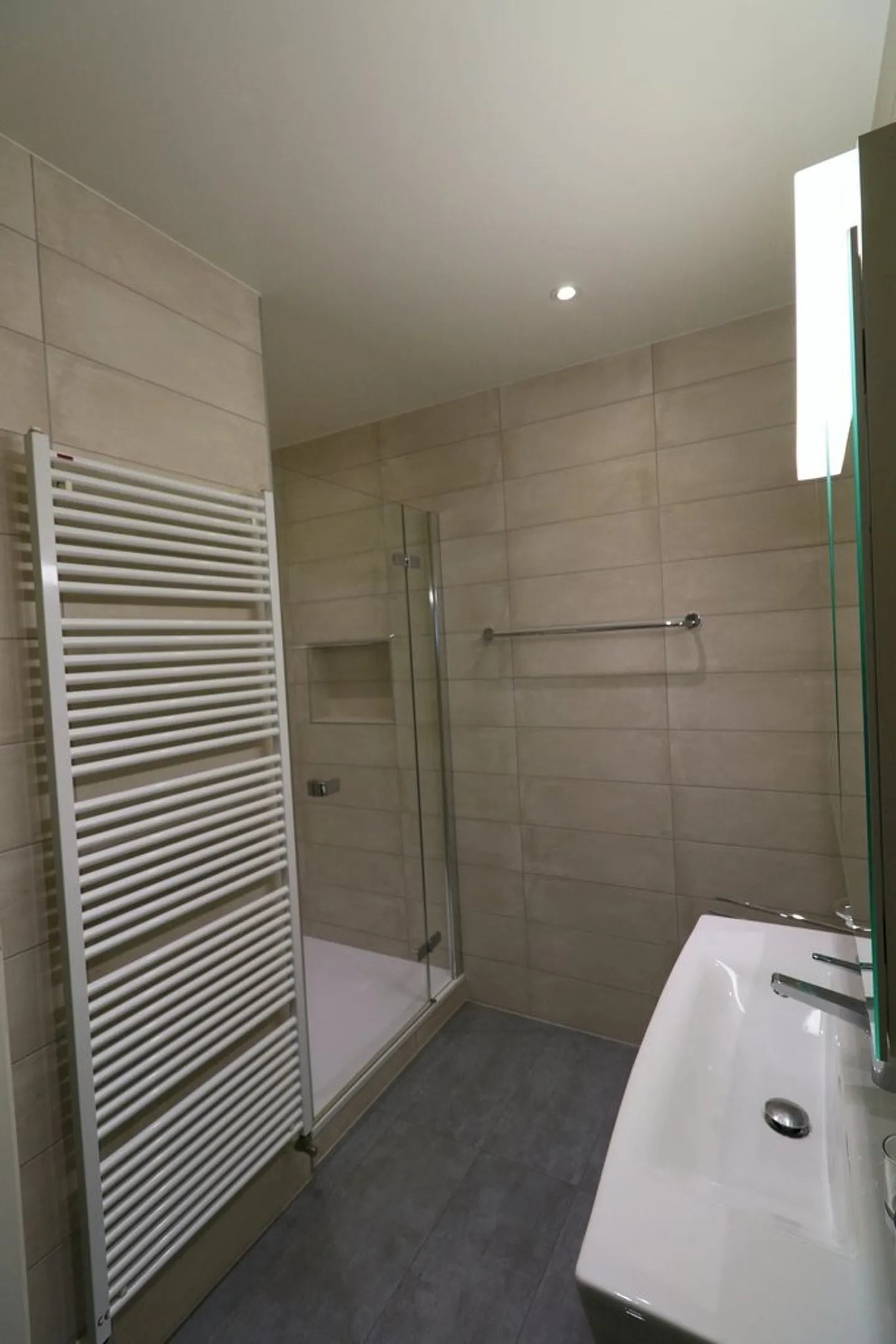 Charmant appartement 2 pièces - Photo 5 sur 9