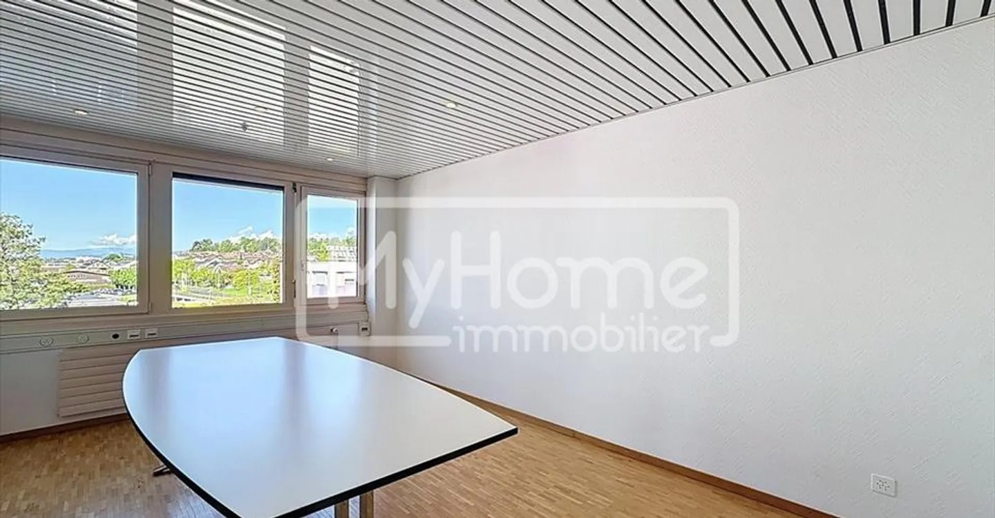 Edificio ad uso misto in affitto - Foto 4 di 8