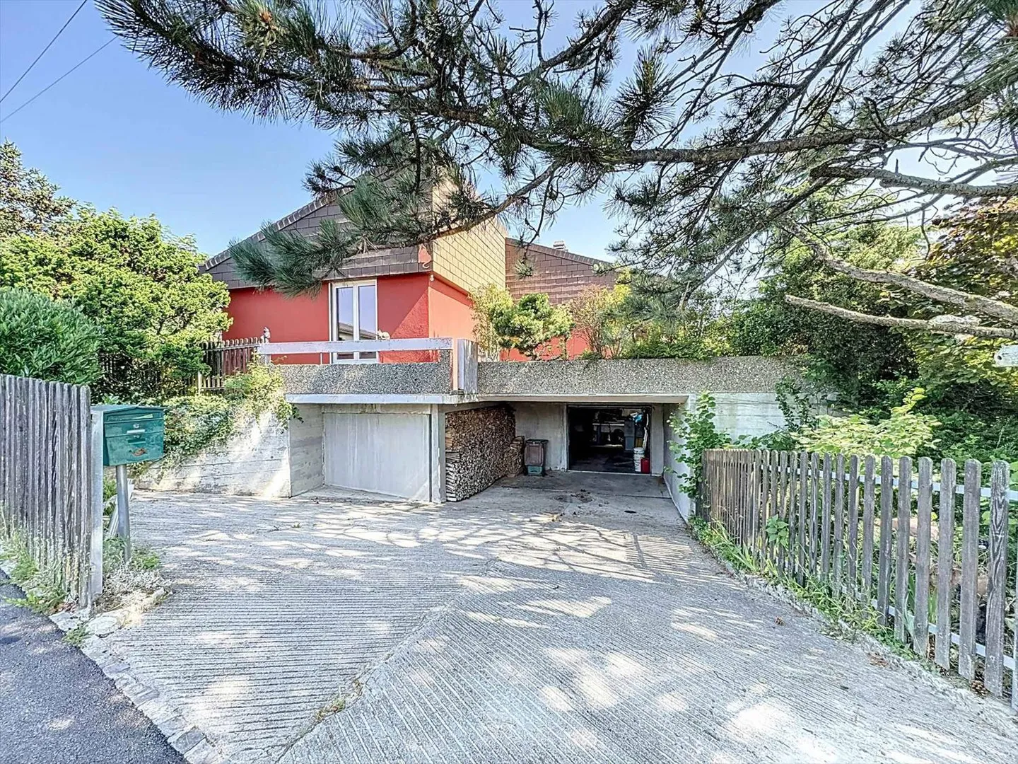 Detached house in the heart of Boudry - Photo 11 of 12