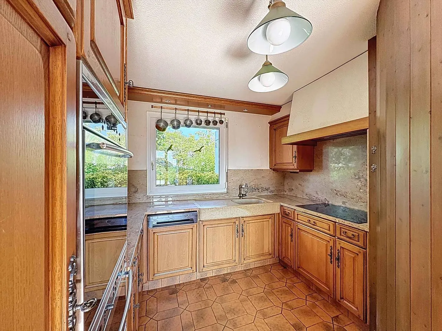 Detached house in the heart of Boudry - Photo 4 of 12