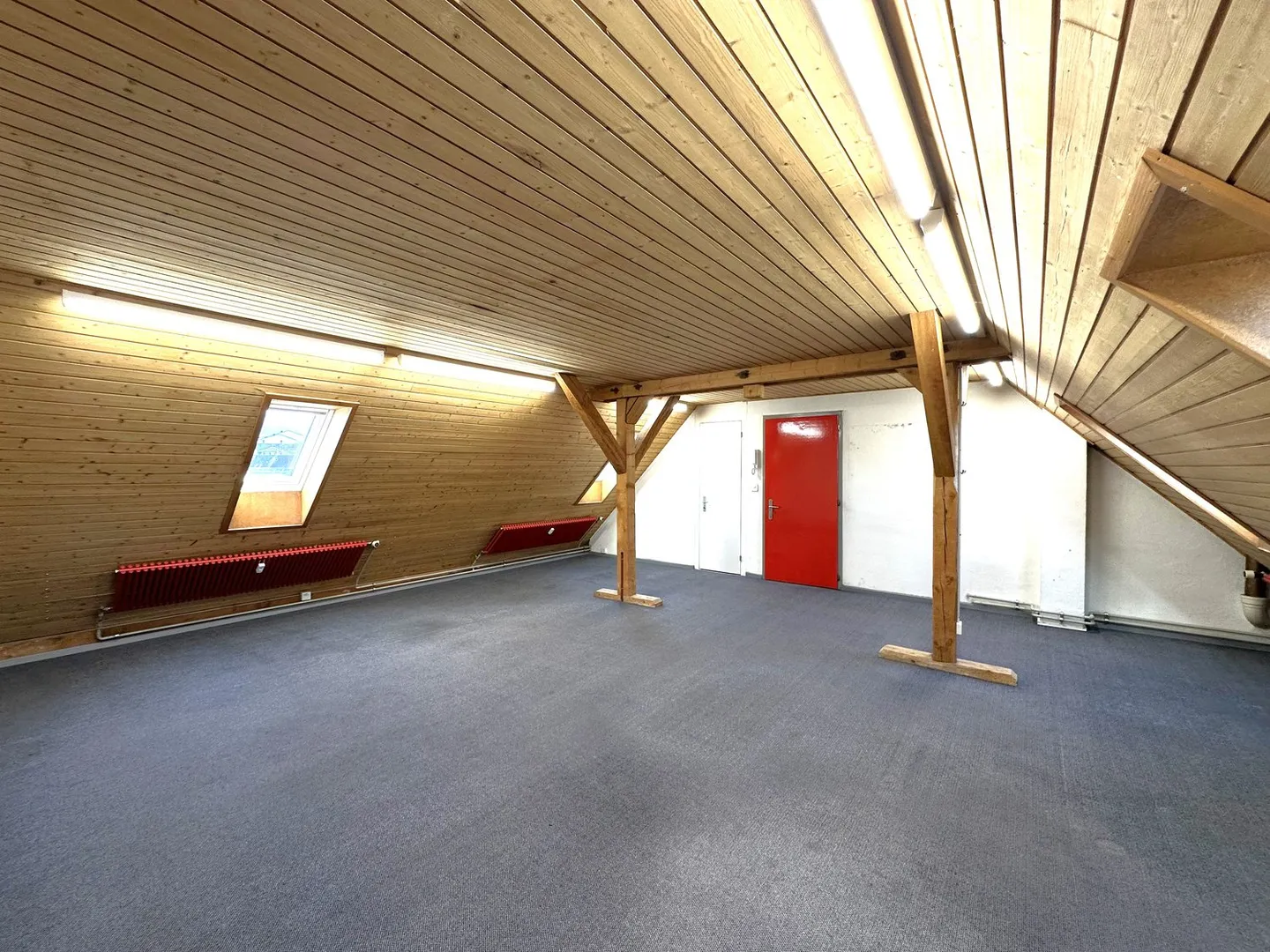 Atelier/Spazio Abitativo/Ufficio nel Quartiere Weissenbühl - Foto 2 di 6