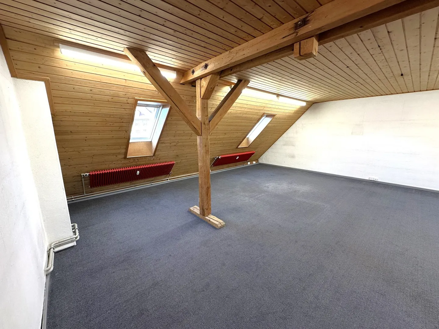 Atelier/Spazio Abitativo/Ufficio nel Quartiere Weissenbühl - Foto 5 di 6