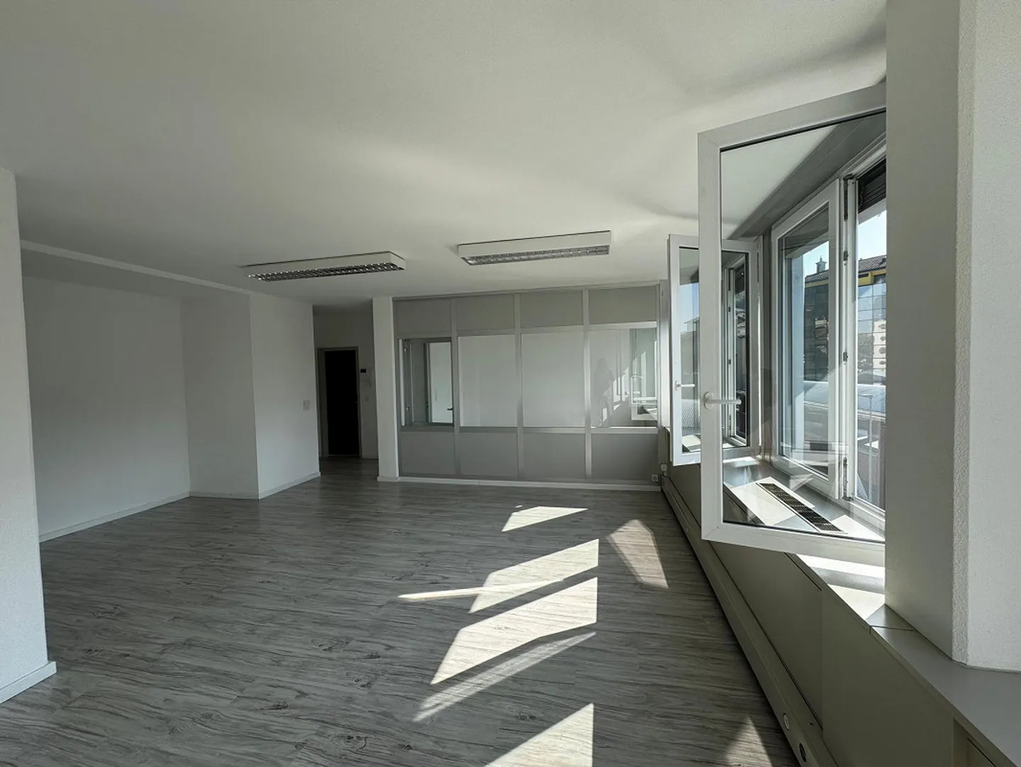Mendrisio – Bureau élégant et bien connecté - Photo 4 sur 6