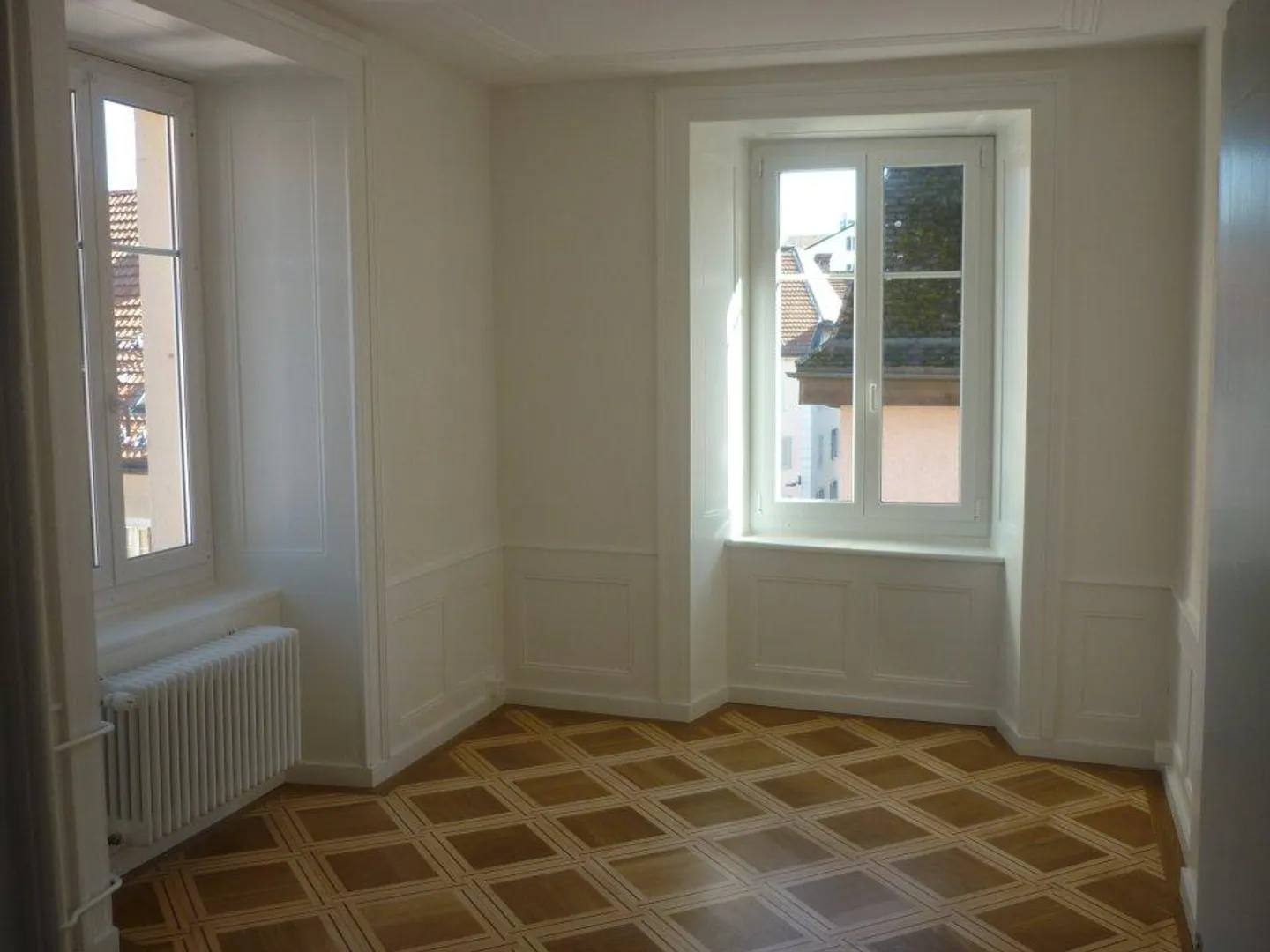 01040 - Appartamento di 4 locali - Serre 9 - La Chaux-de-Fonds - Foto 2 di 5