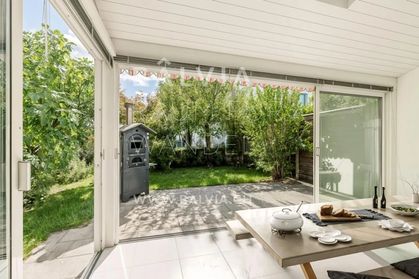 House seeks family - Photo 2 of 12