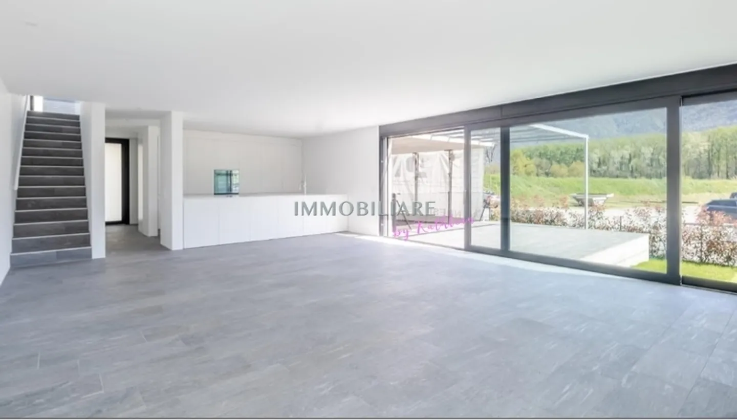Maison individuelle dans un quartier résidentiel, ensoleillé et calme - Photo 2 sur 13