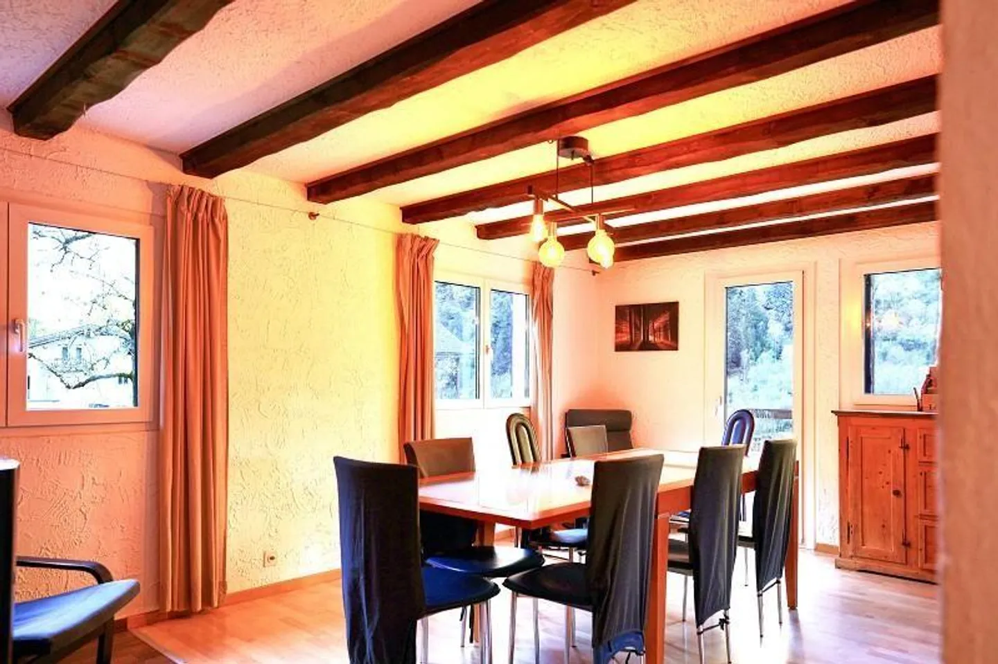 Chalet 5 1/2 locali con grande terreno in una posizione molto tranquilla e soleggiata - Foto 5 di 40