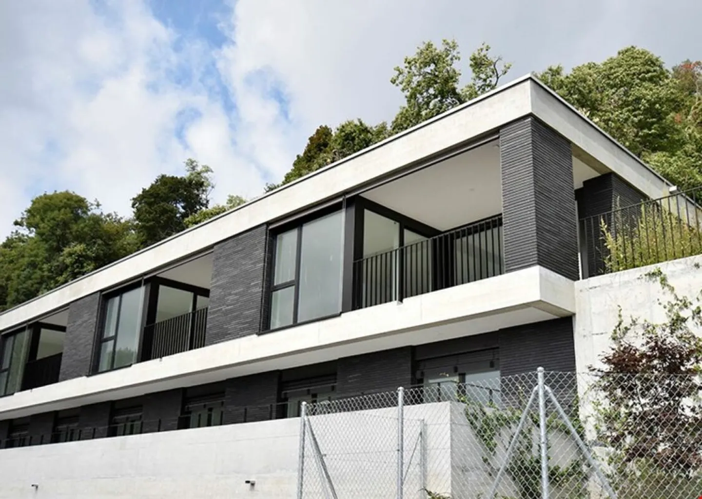 For Rent: Modern and Elegant Customizable Units, Garden, also Rent-to-Buy - Photo 1 of 11