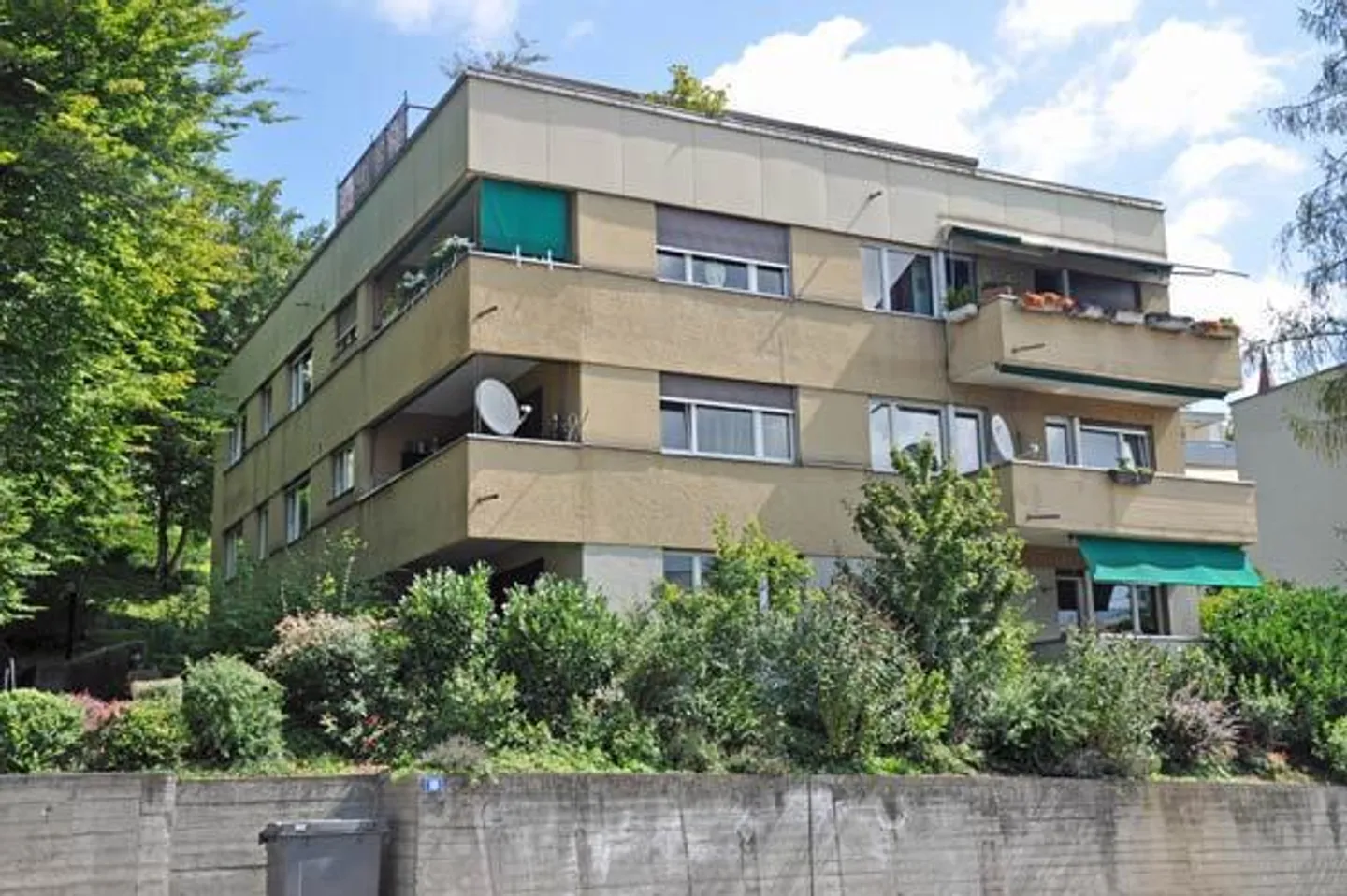 Cozy Apartment Near Limmat - Photo 1 of 8