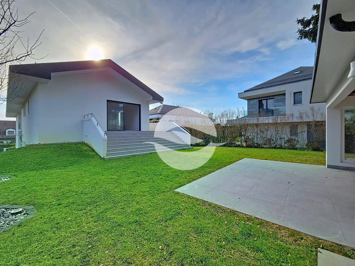 Representative Apartment with Lake View - Photo 11 of 11