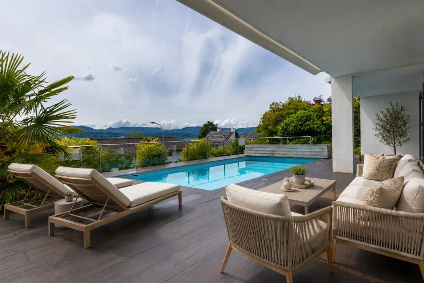 Exklusives Einfamilienhaus mit Seesicht - Foto 2 von 7