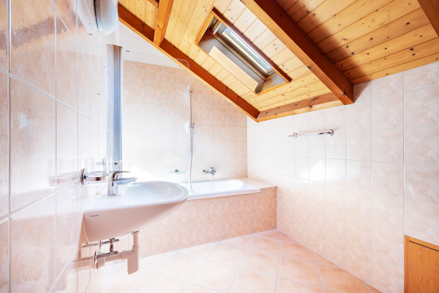 Außergewöhnliche 9,5-Zimmer-Villa – Blick auf den See und die Berge an der Riviera - Foto 19 von 29