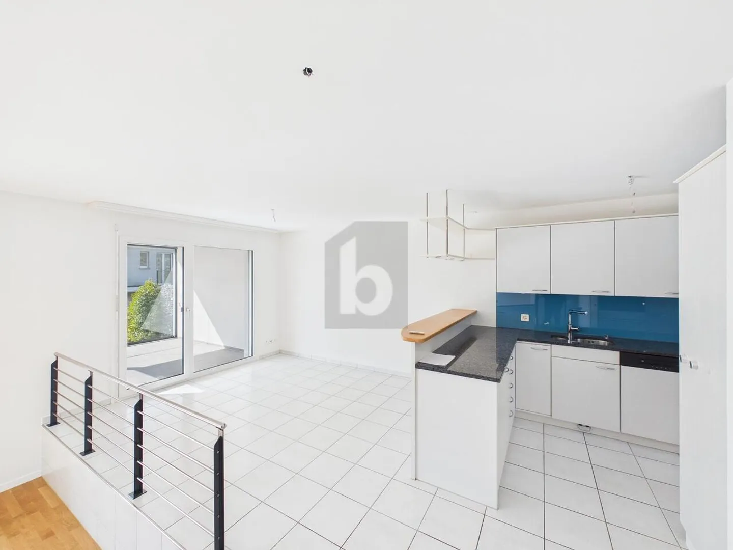 Charming Semi-Detached House - Photo 3 of 6