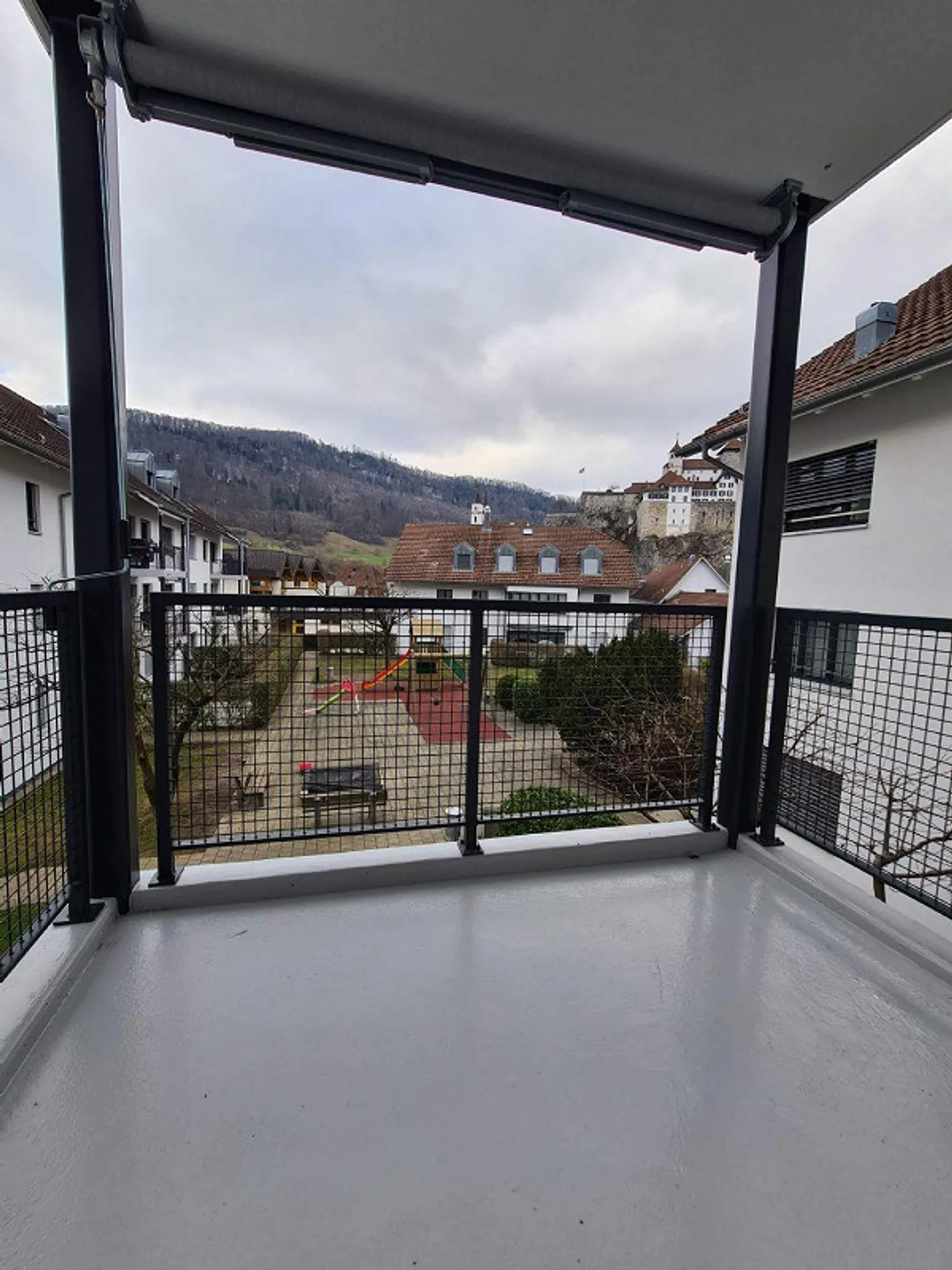 Appartement 3.5 pièces au 2ème étage avec sa propre buanderie - Photo 8 sur 8