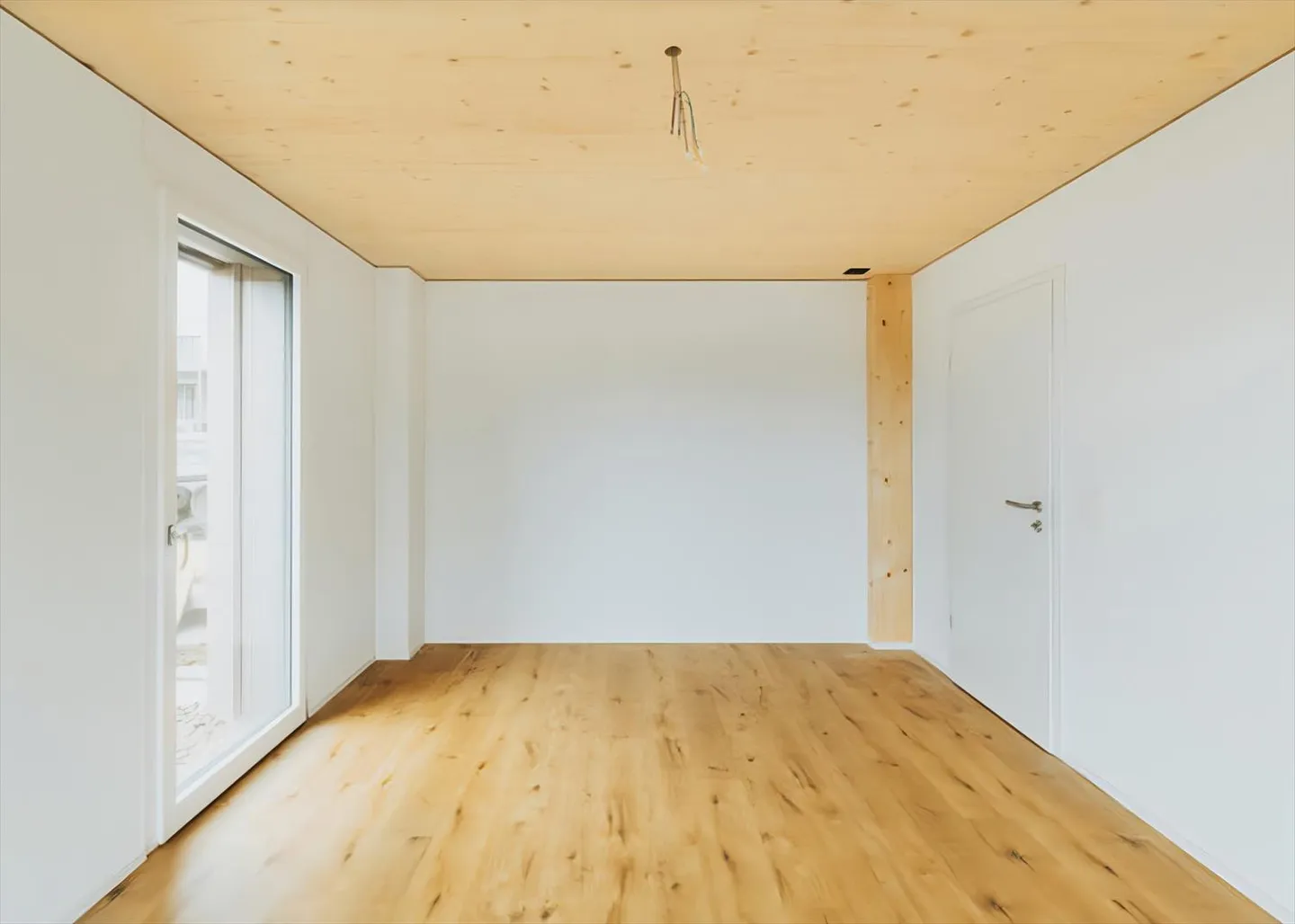 First rental 4.5-room apartment with terrace - Photo 8 of 12