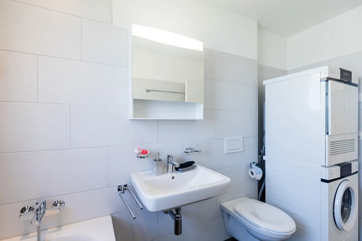 Moderne Attikawohnung mit Terrasse - Foto 5 von 12