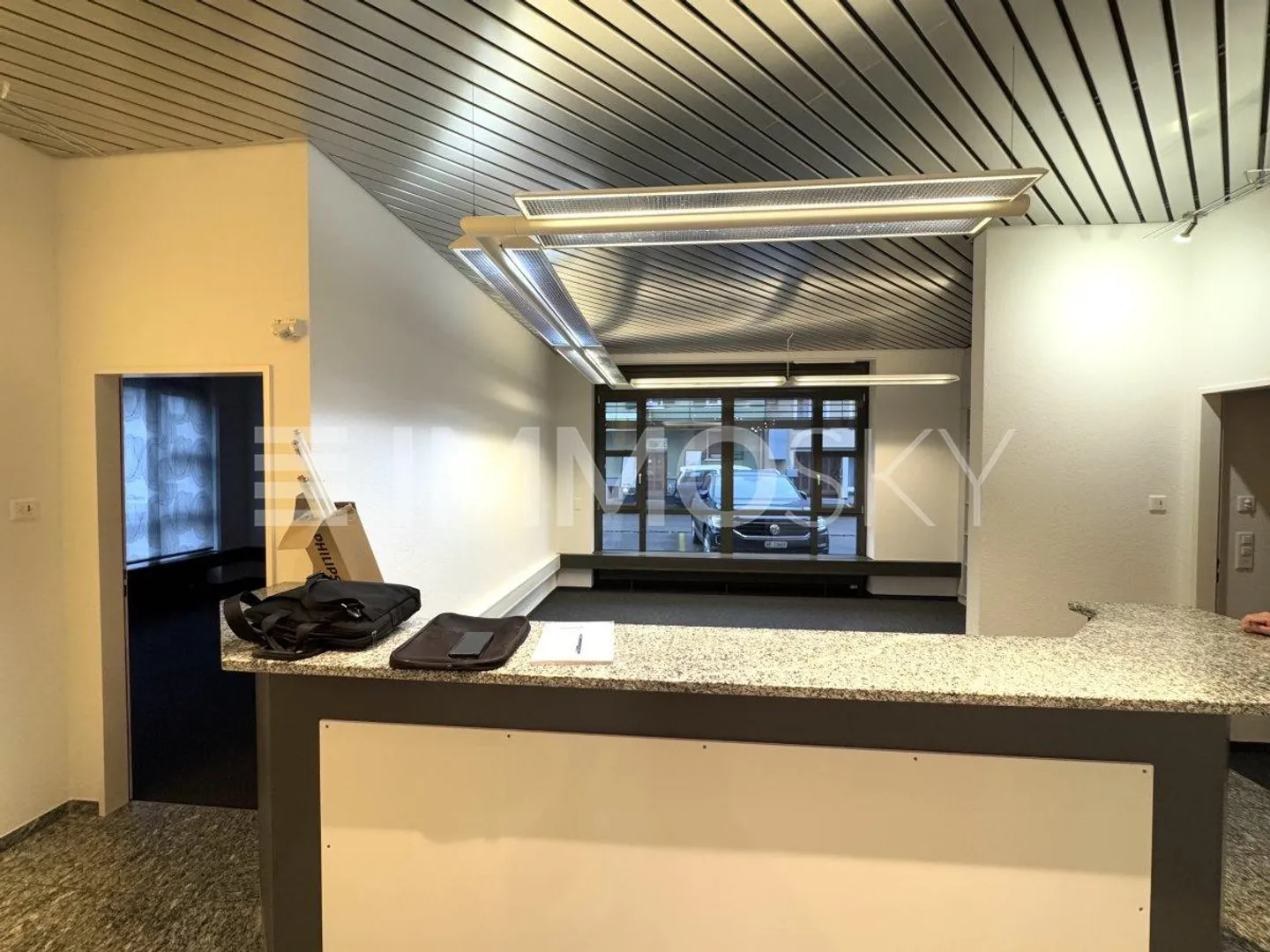 Office 7.5 rooms - Photo 2 of 5