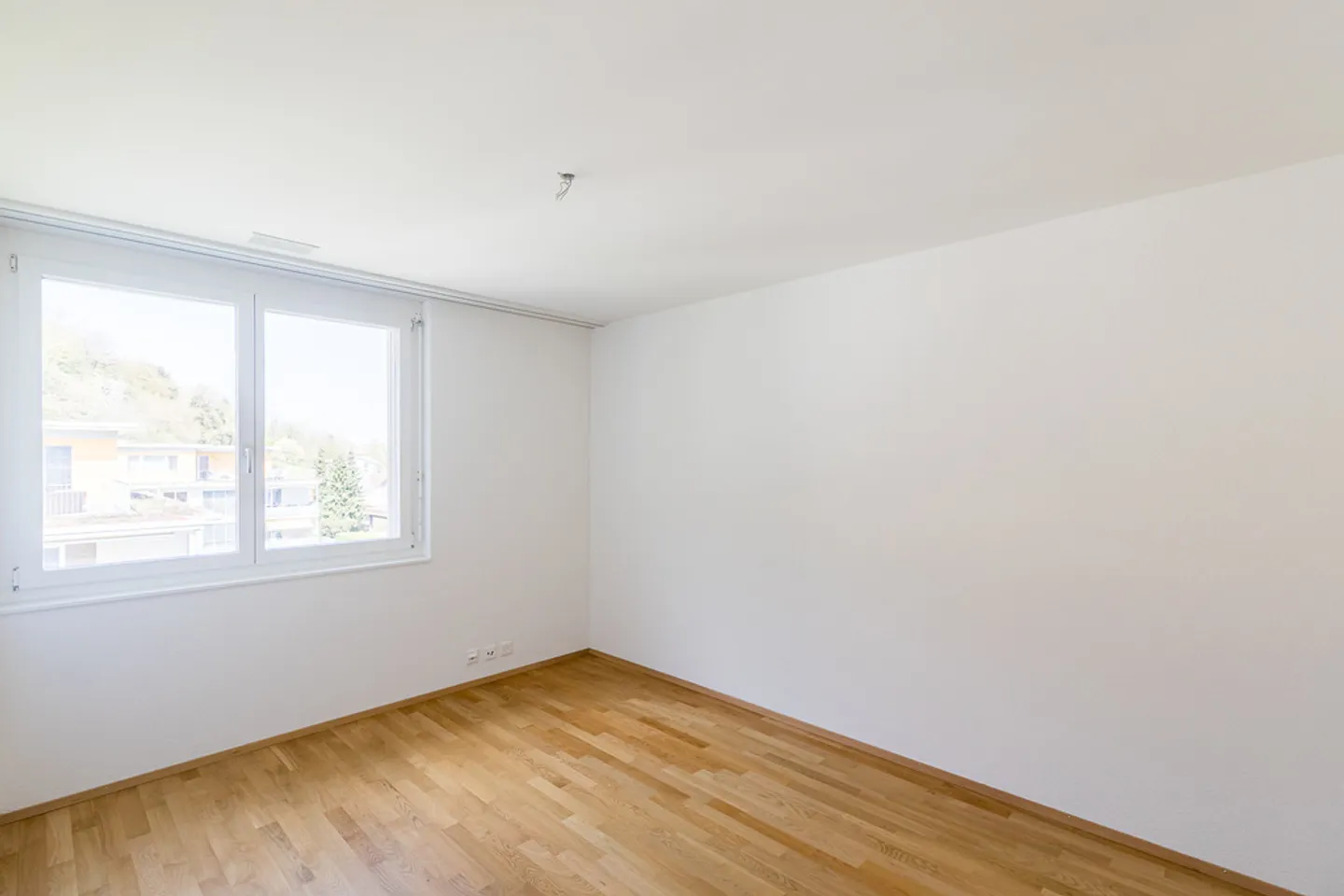 Moderne Attikawohnung mit Terrasse - Foto 10 von 12