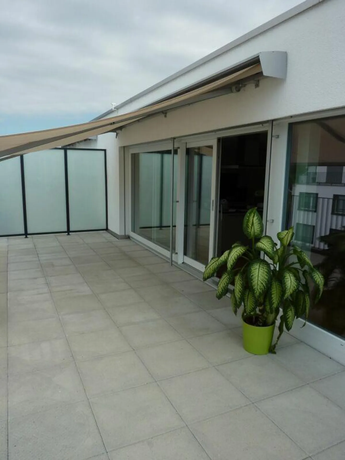 Moderne 4.5-Zimmer-Attika-Wohnung in Birmensdorf zu vermieten! - Foto 5 von 5