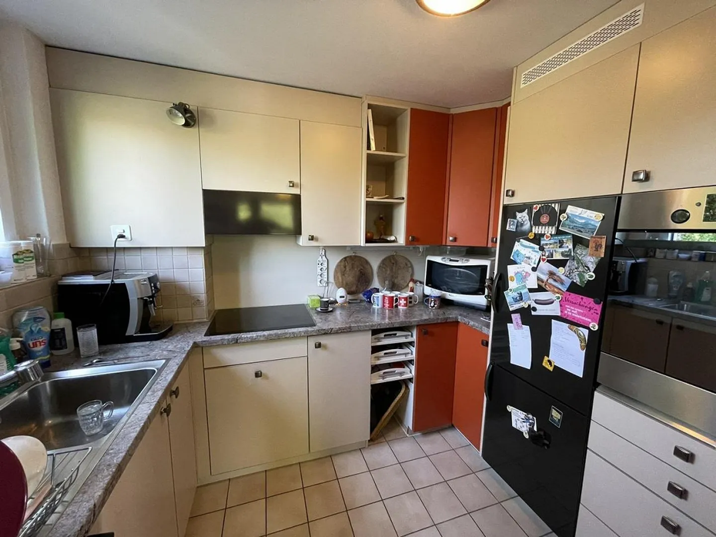 Charming Maisonette Apartment in Binningen - Photo 5 of 14