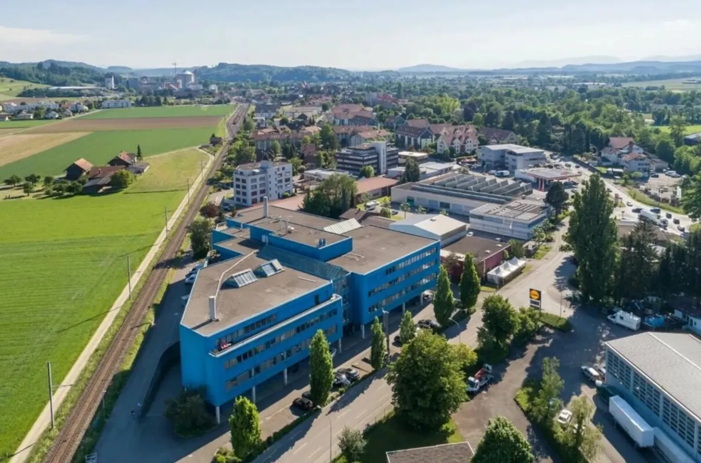 Helles, renoviertes Büro an ruhiger Lage in Aarberg - Photo 4 sur 5