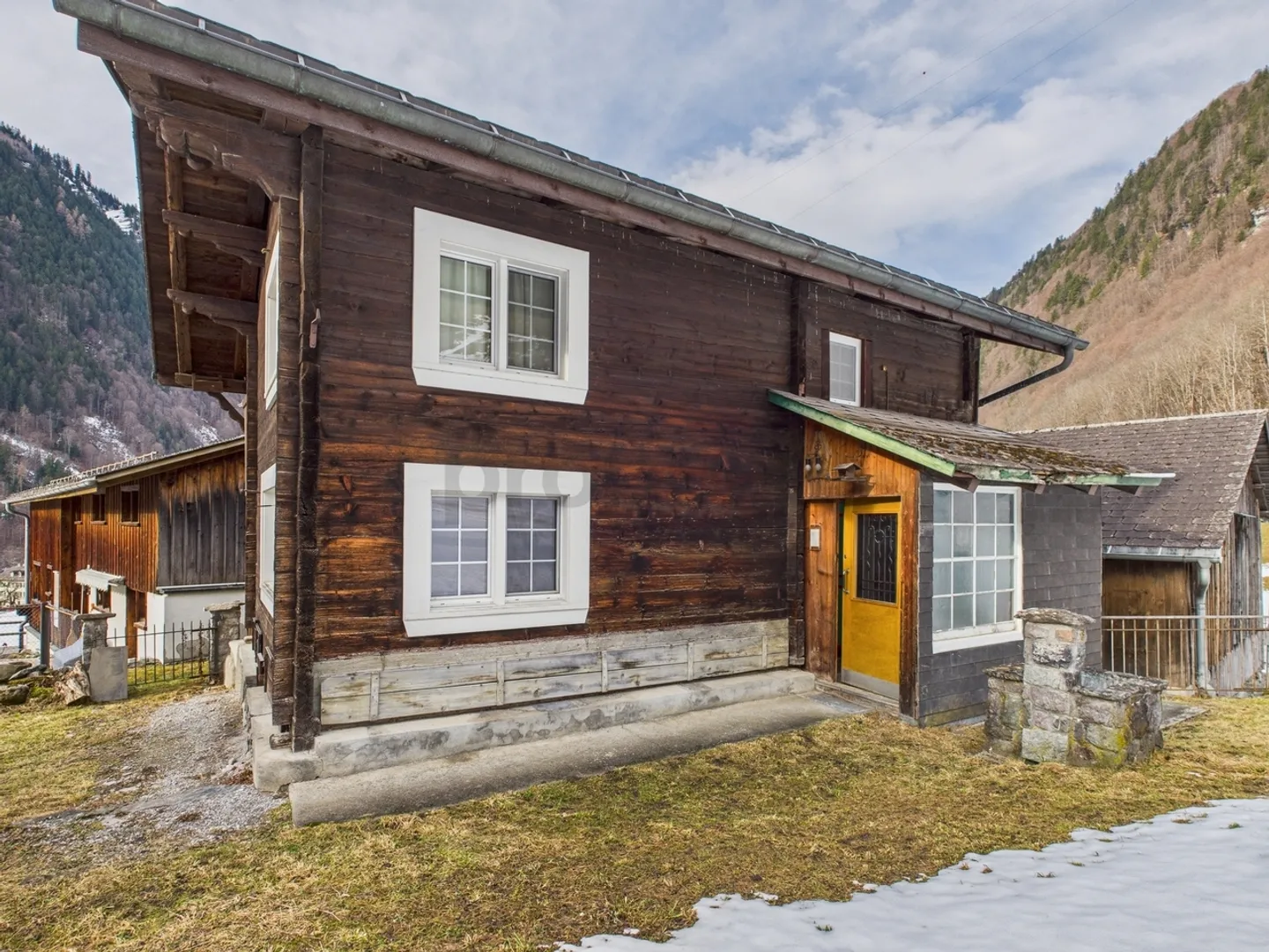 Modern 4-room terraced house in Matt - Ideal as a holiday apartment - Photo 10 of 11