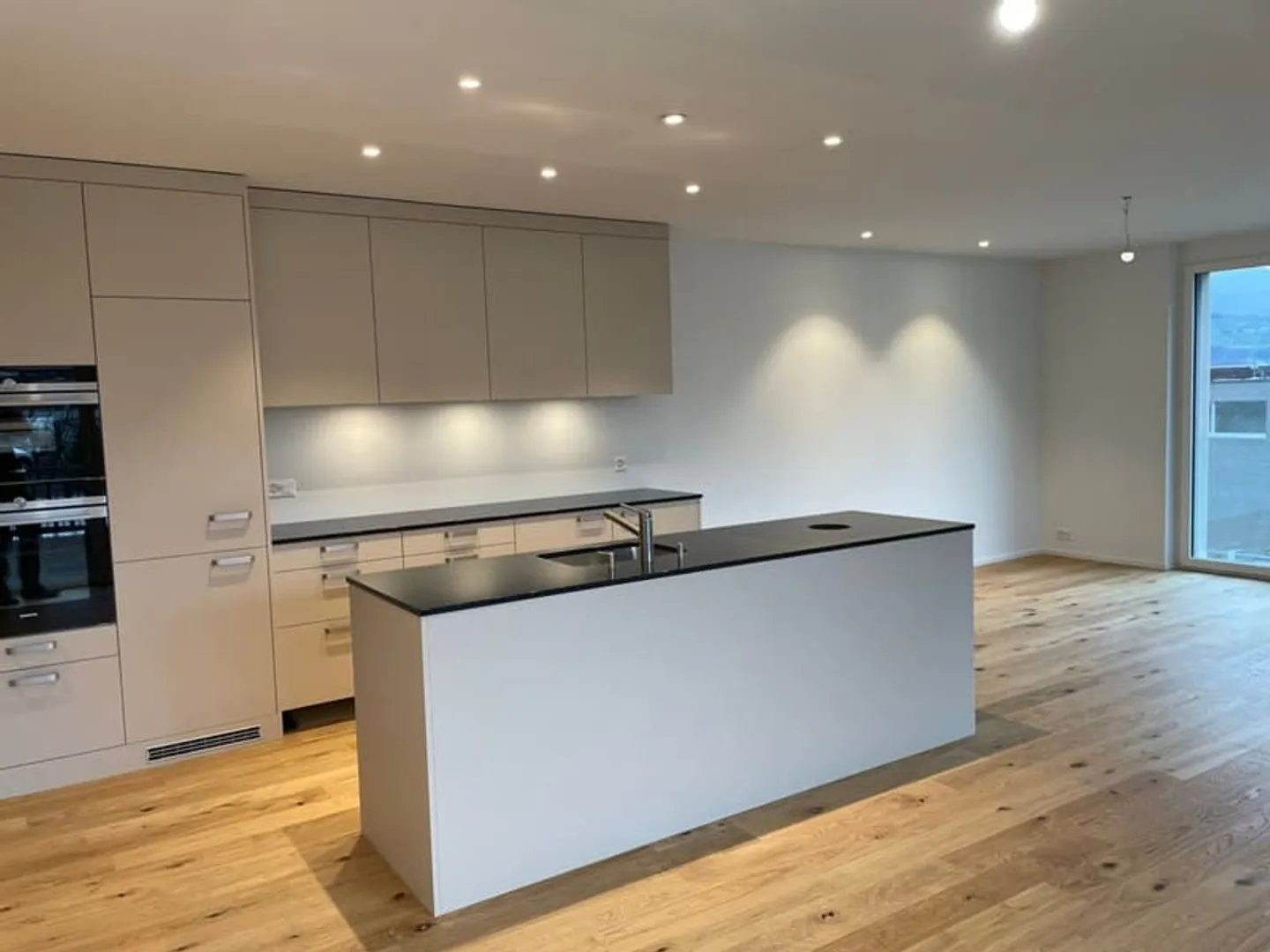 Wohnung mieten - Foto 2 von 5