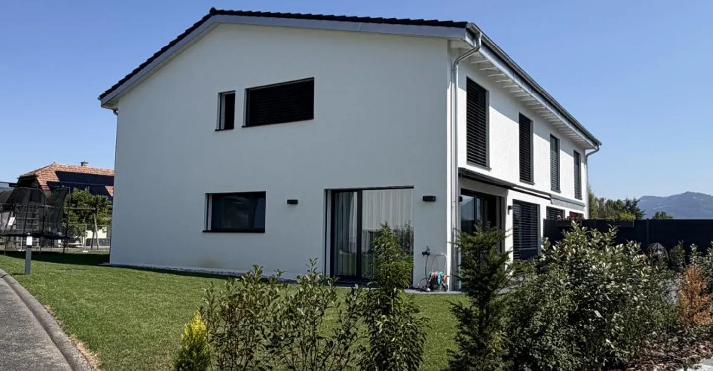 OPPORTUNITY - Semi-Detached Villa - Photo 1 of 9