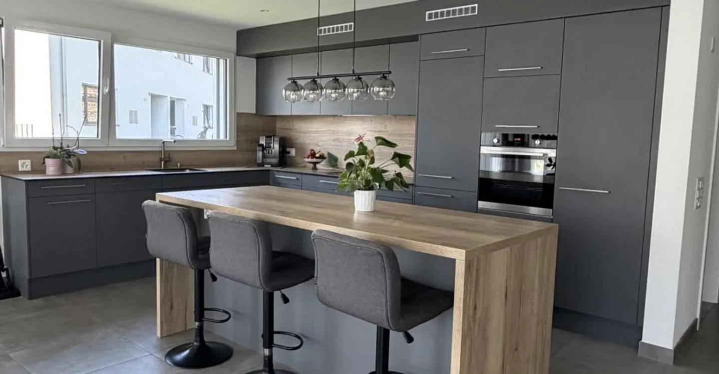 OPPORTUNITY - Semi-Detached Villa - Photo 2 of 9
