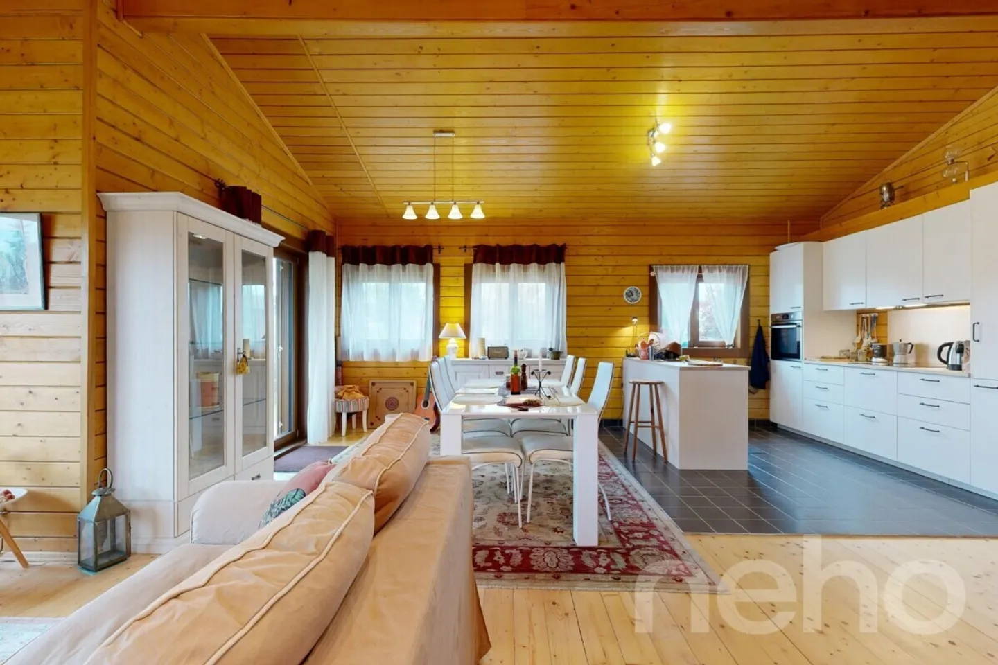 Splendid wooden house just steps from the lake - Photo 5 of 13