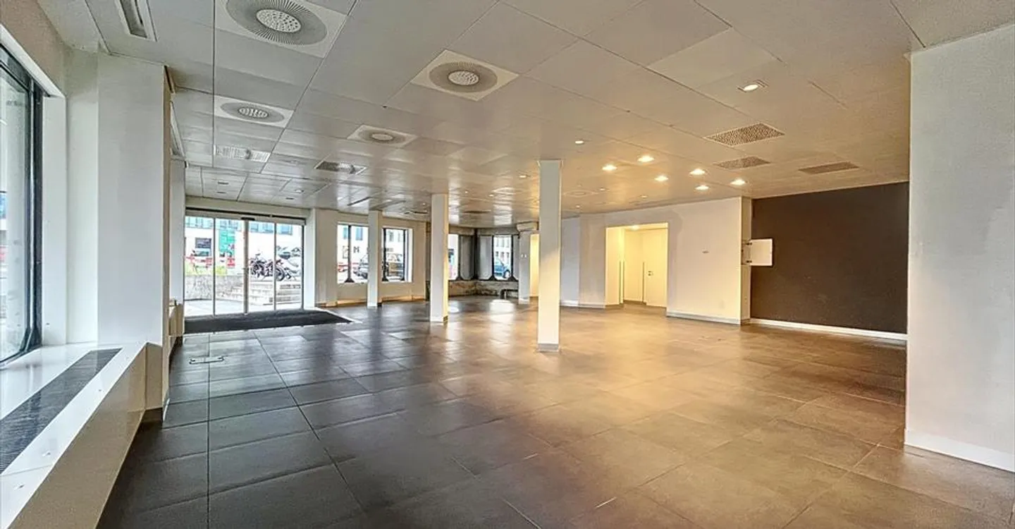 Negozio in affitto - Foto 5 di 8