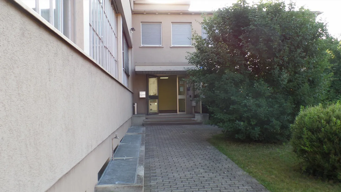 Office, Studio or Commercial Space in a Central Location - Photo 5 of 5