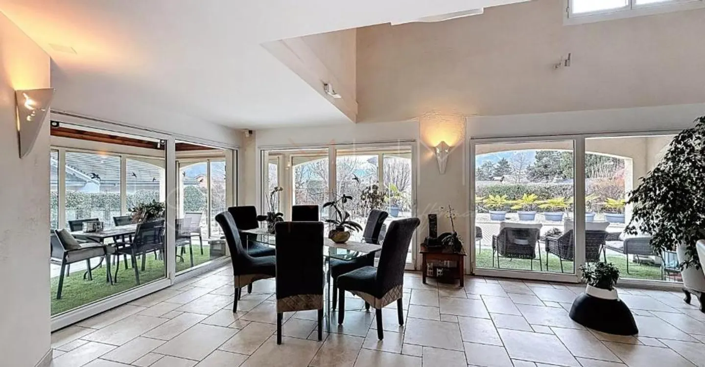 Maison individuelle avec piscine - Photo 10 sur 13
