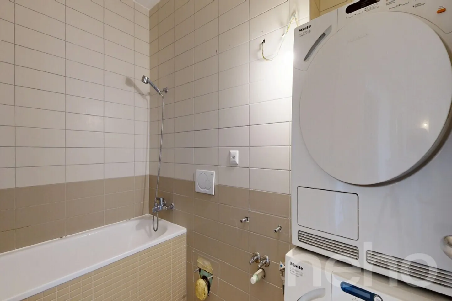 Appartement ensoleillé près du tram - Photo 7 sur 12