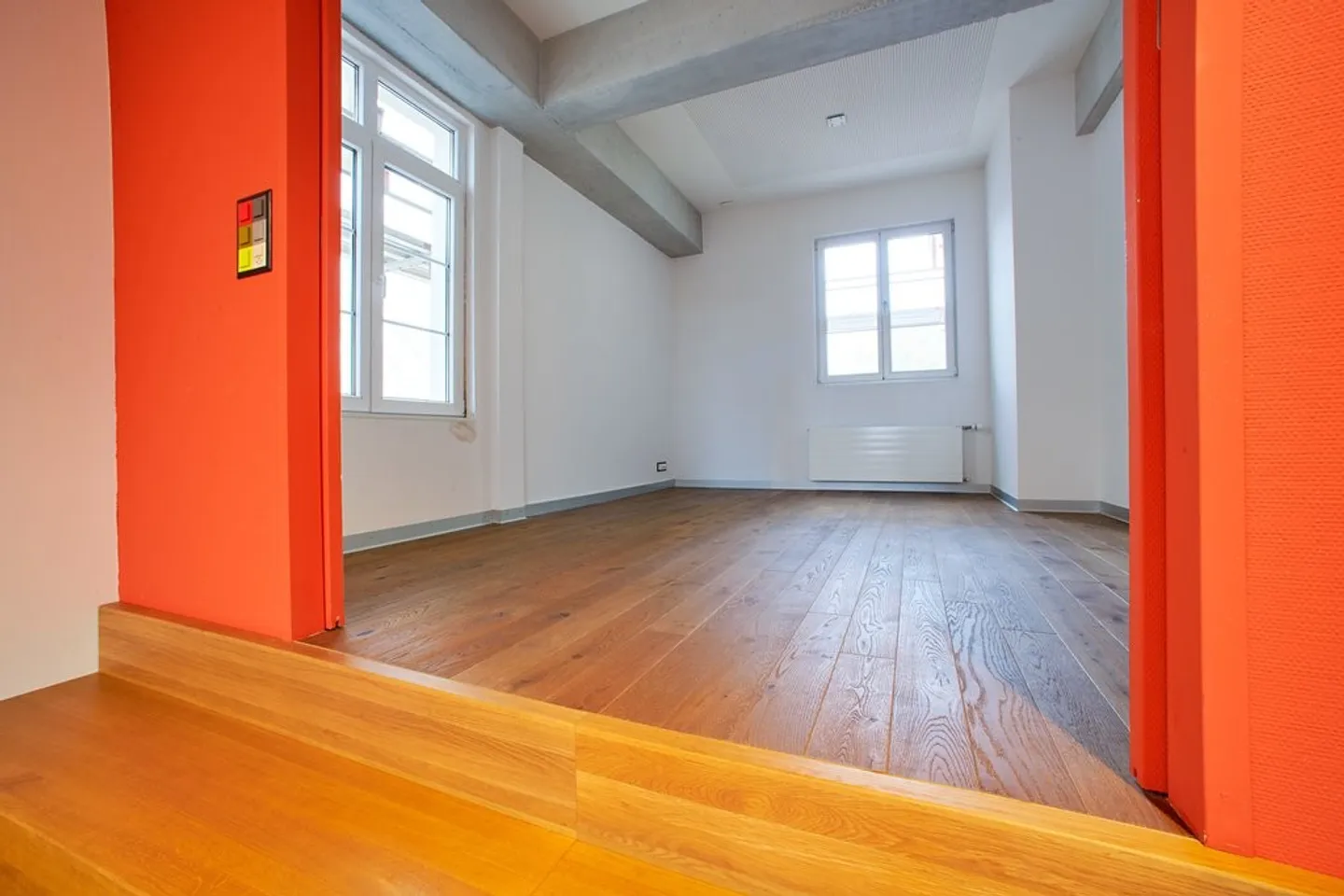 UNUSUAL AND ATTRACTIVE LIVING EXPERIENCE - Photo 5 of 8