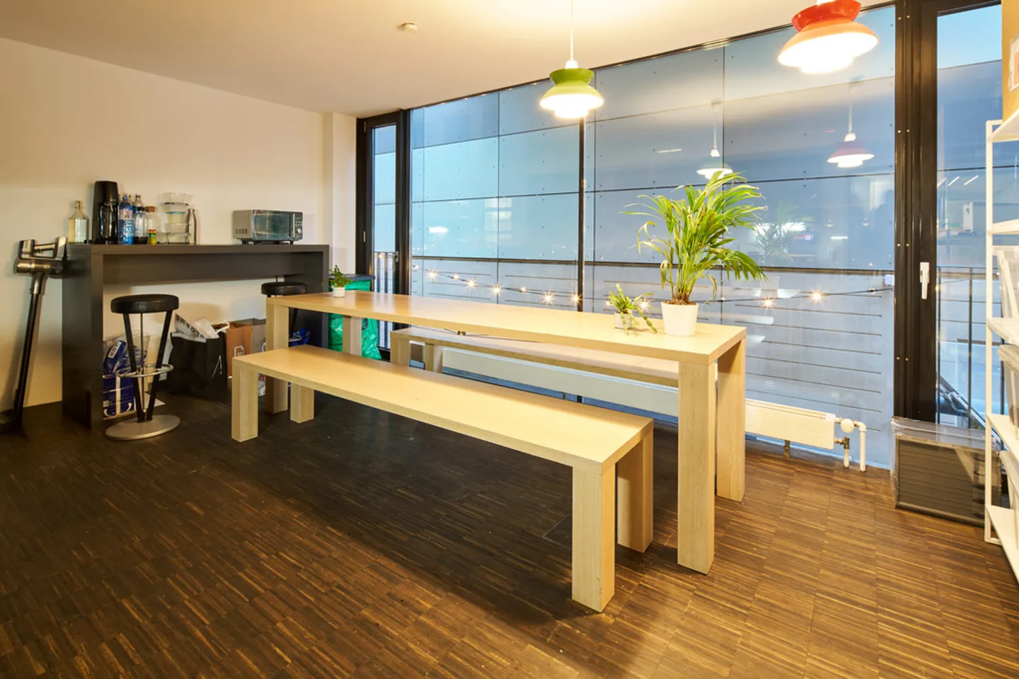 Attractive commercial spaces in the trendy district Kreis 5 - Photo 4 of 6