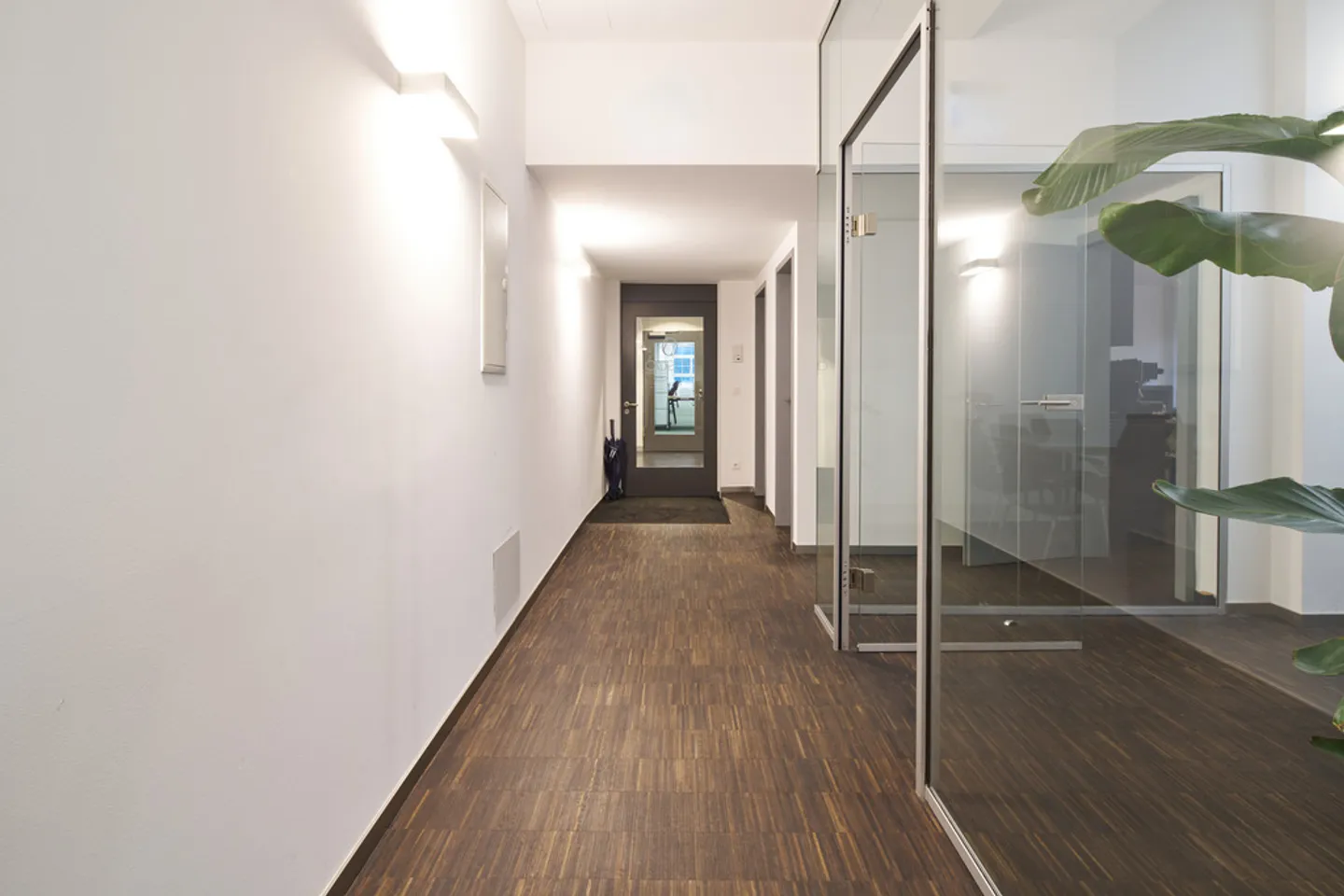 Attractive commercial spaces in the trendy district Kreis 5 - Photo 1 of 6