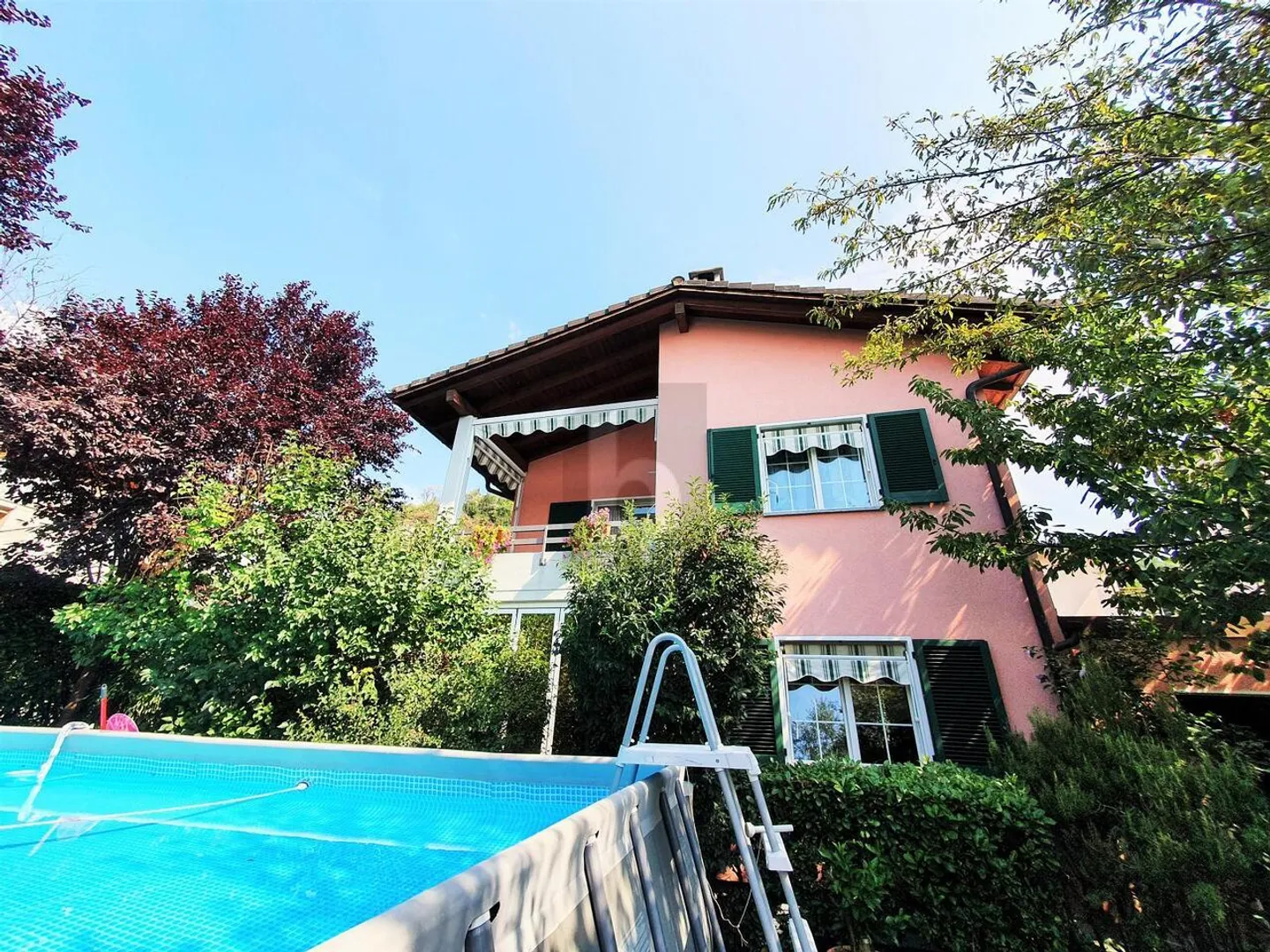 «SPAZIOSA E ACCOGLIENTE, IDEALE PER FAMIGLIE» - Foto 1 di 6